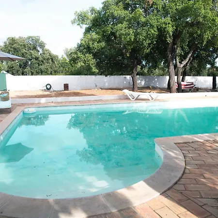 Casa Portus - *