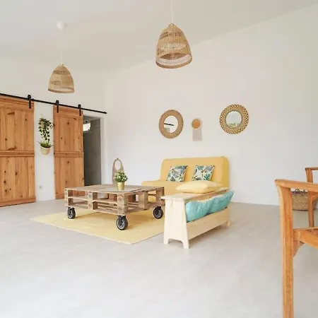Casa Portus - *